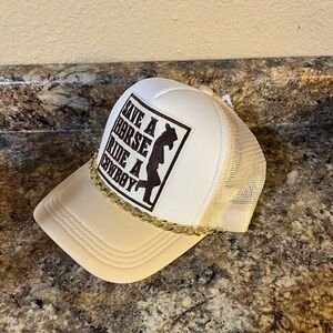 Tan & White Western Trucker Hat w/ Gold Chain Accent